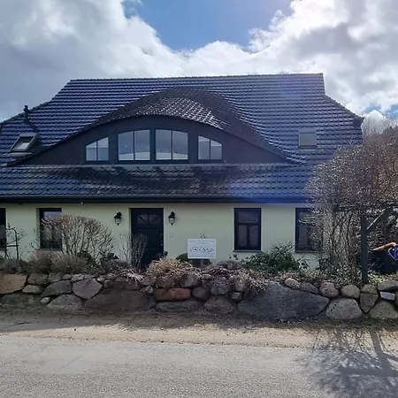 Ferienwohnung Flieder - Ruhig Und Tierfreundlich * Middelhagen