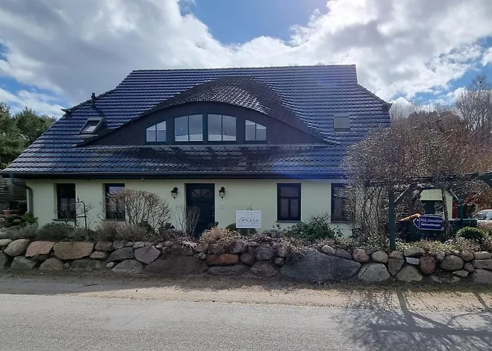 Ferienwohnung Flieder - Ruhig Und Tierfreundlich * Middelhagen